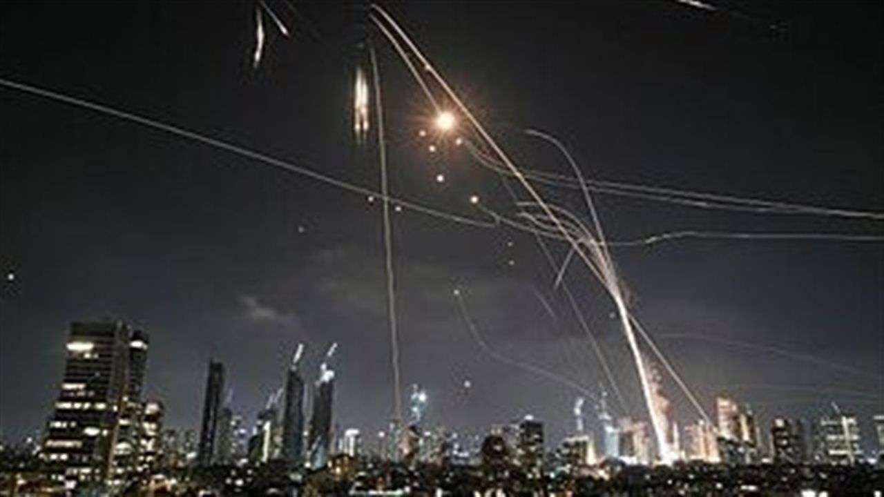 انفجارات عنيفة تهز طهران.. وإسرائيل تعلن تنفيذ 140 غارة على إيران