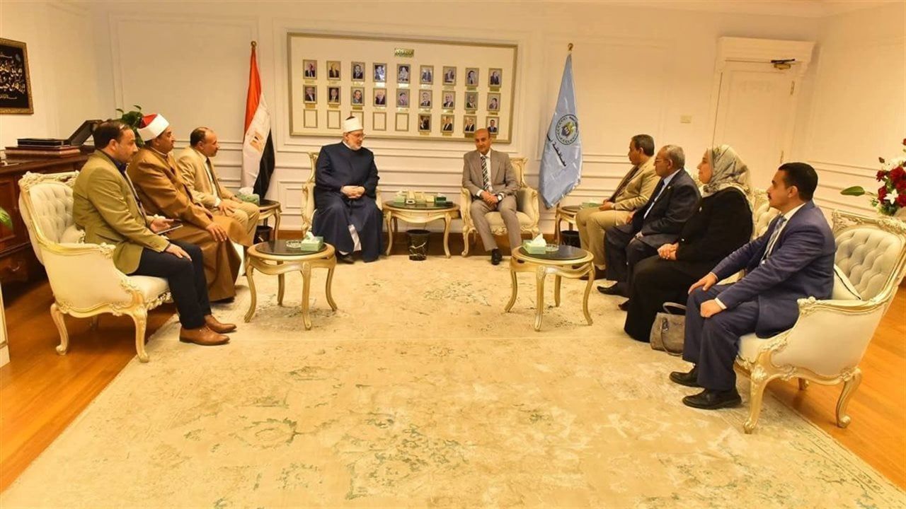وكيل الأزهر ونائب رئيس جامعة الأزهر يلتقيان محافظ أسيوط لتعزيز التعاون ونشر الوعى المجتمعى