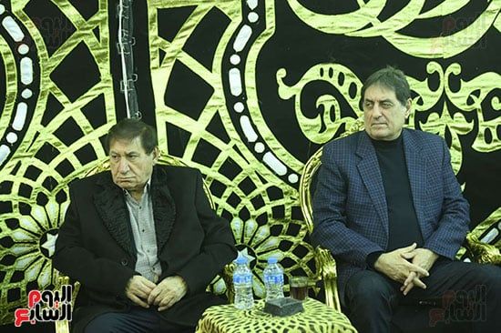 شريف عبد المنعم يقدم واجب العزاء
