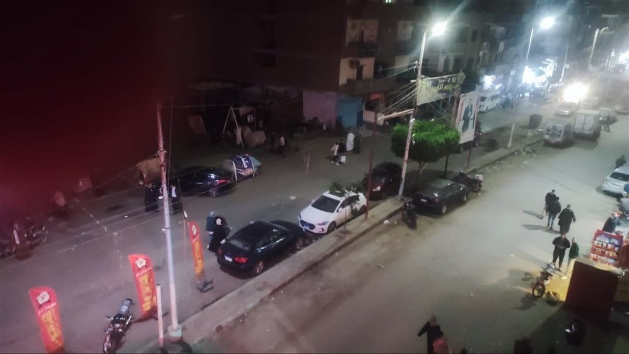 الجرس ضرب.. بدء تنفيذ قرار الغلق في يومه الثاني بالقاهرة (بث مباشر)