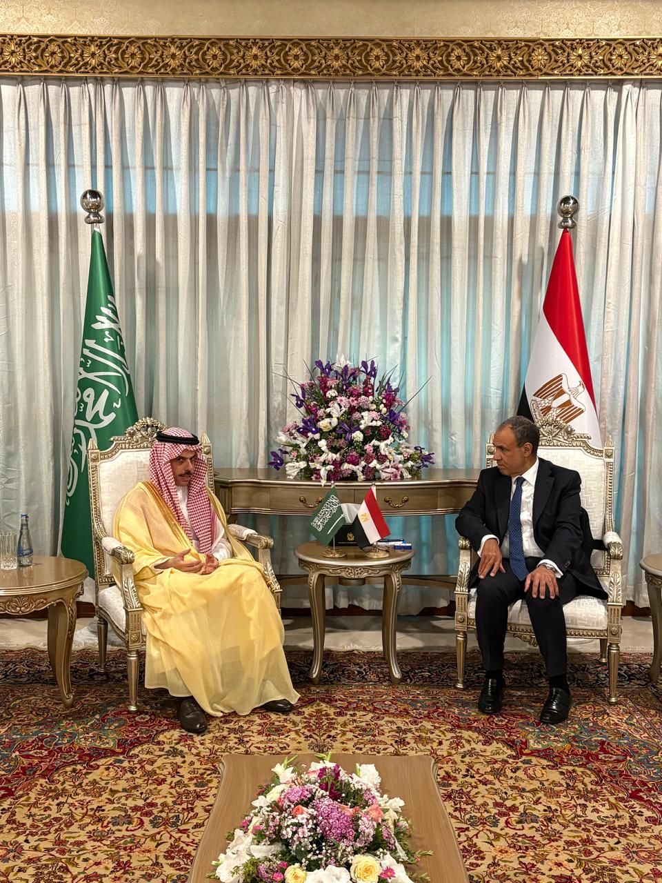 وزير الخارجية: نرفض أي محاولات لزعزعة الأمن القومي العربي أو المساس بسيادة دول الخليج