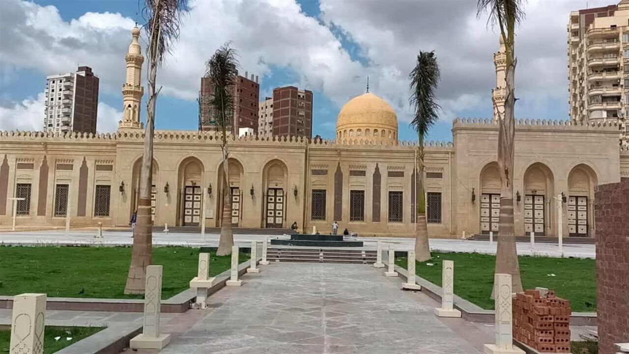 مسجد إبراهيم الدسوقي.. تاريخ العلم والتوسع العمراني من الزاوية إلى الصرح الكبير