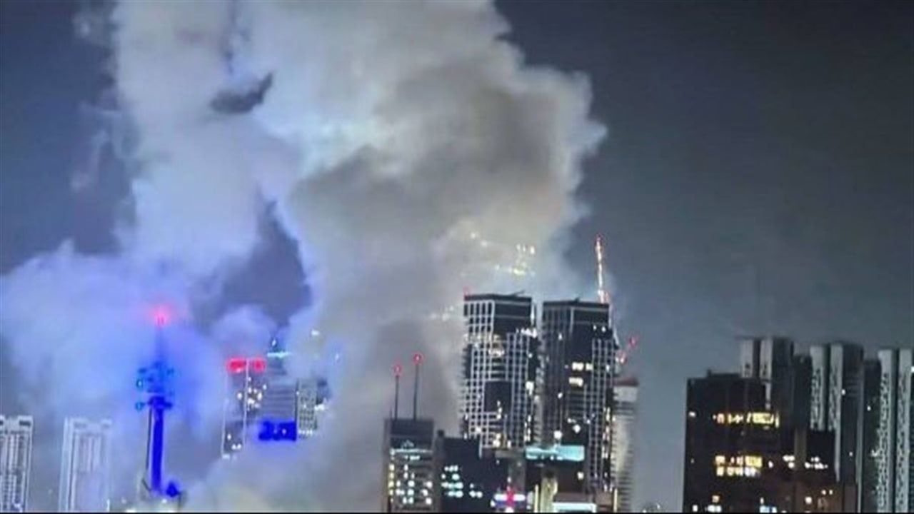 القاهرة الإخبارية: تضرر صهريج وقود ومبنى صناعي في خليج حيفا