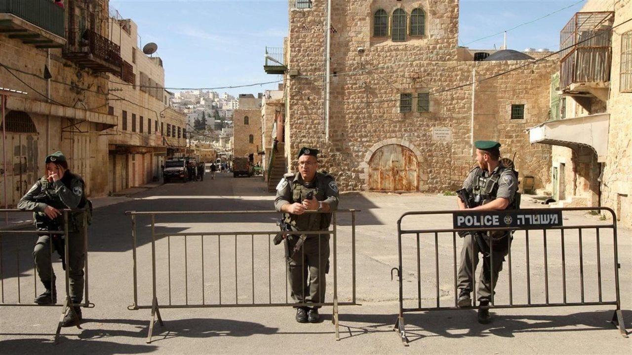 مستعمرون يحاولون إدخال قرابين حيوانية للبلدة القديمة بالقدس المحتلة