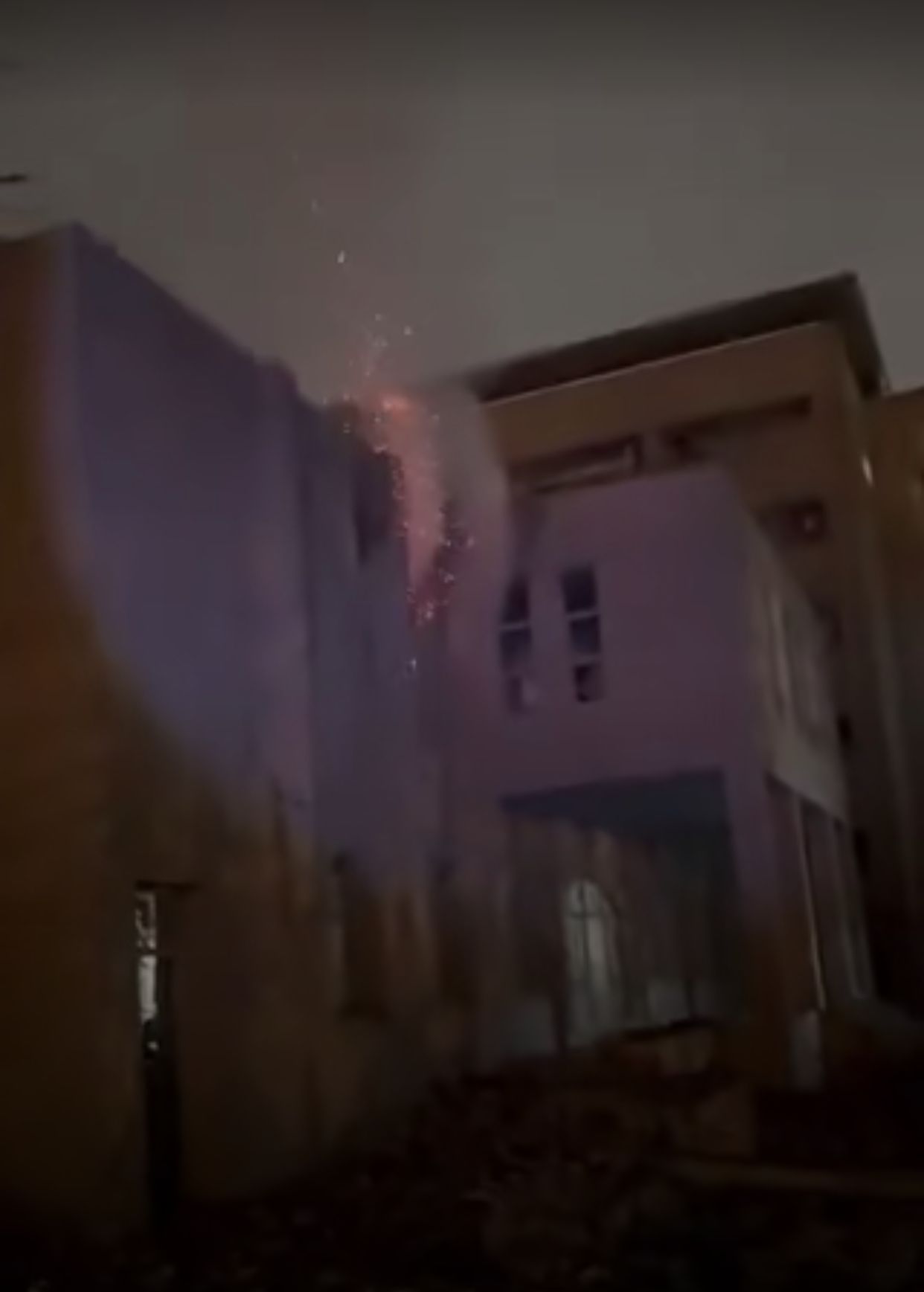 «عدوان على الحضارة».. السفارة الإيرانية ببكين تدين استهداف أمريكا وإسرائيل للمنشآت التعليمية
