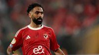 حسين الشحات ينتظر جلسة تفاوض جديدة مع مسئولي الأهلي لحسم تجديد عقده (خاص)