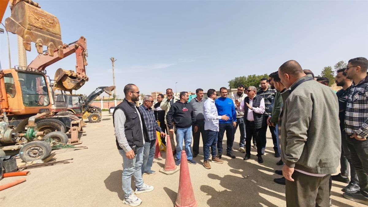 جهاز حدائق أكتوبر يعلن الطوارىء لمواجهة الطقس السيىء بتفقد جاهزية الفرق والمعدات "صور"