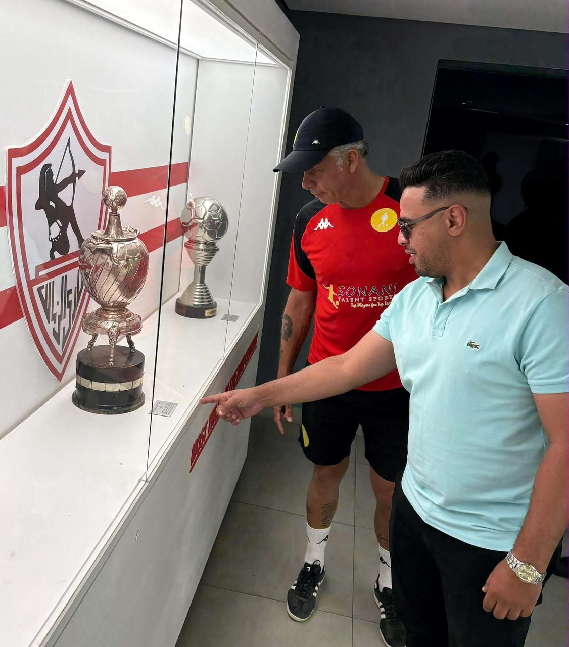 حازم امام ومارك فيش حازم امام ومارك فيش