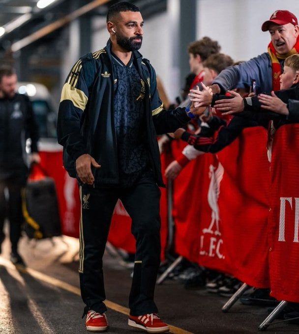 وصول محمد صلاح إلى انفيلد (2)