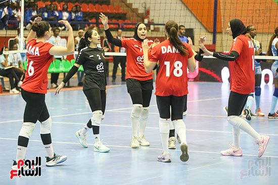 الأهلى يهزم الكحول الإثيوبى (13) الأهلى يهزم الكحول الإثيوبى (13)