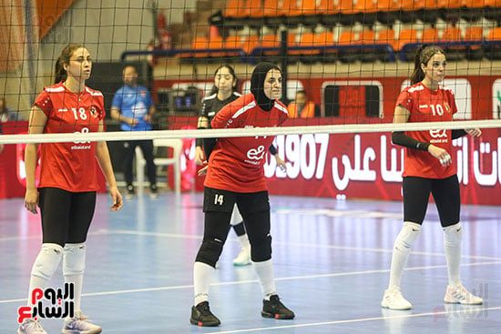 الأهلى يهزم الكحول الإثيوبى (2) الأهلى يهزم الكحول الإثيوبى (2)