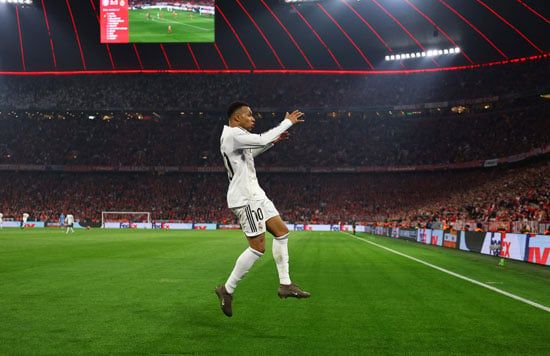 احتفال مبابى بالهدف