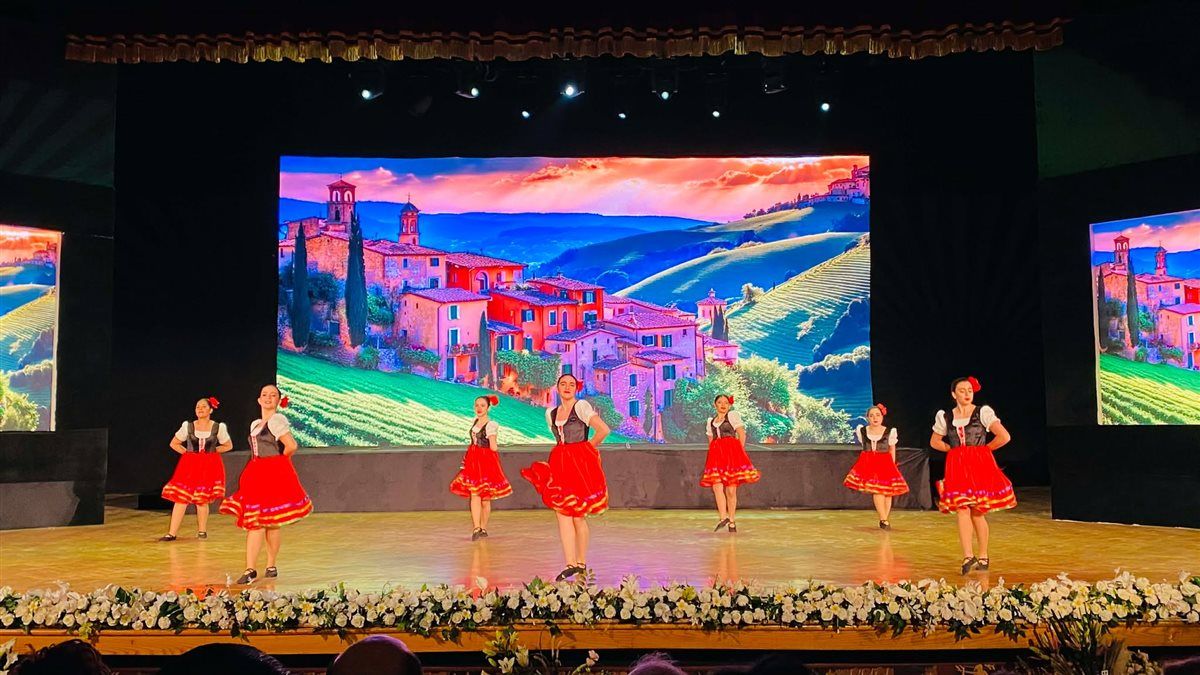 العرض الفني لفرقة زانكيزور