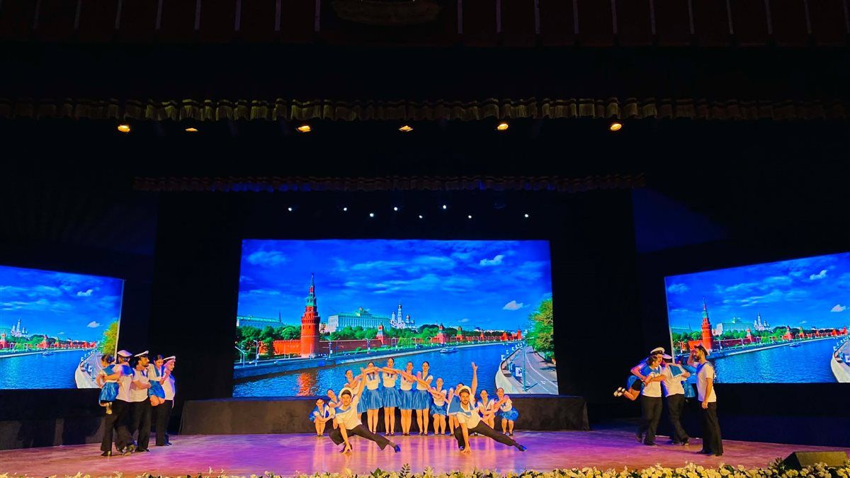 العرض الفني لفرقة زانكيزور