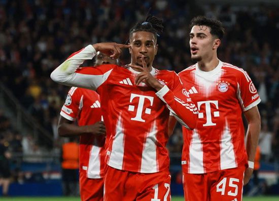 احتفال مايكل أوليس