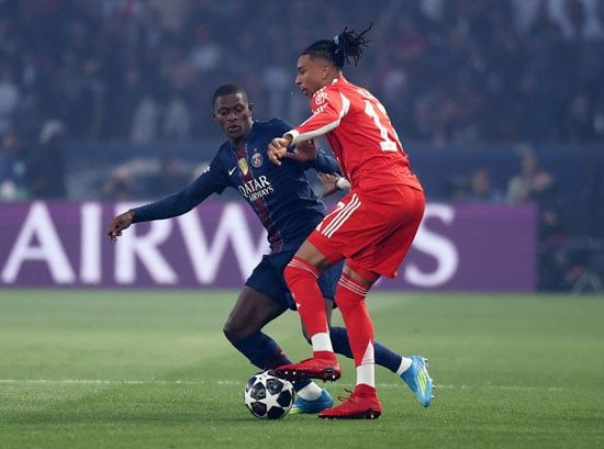 مباراة بي إس والبايرن