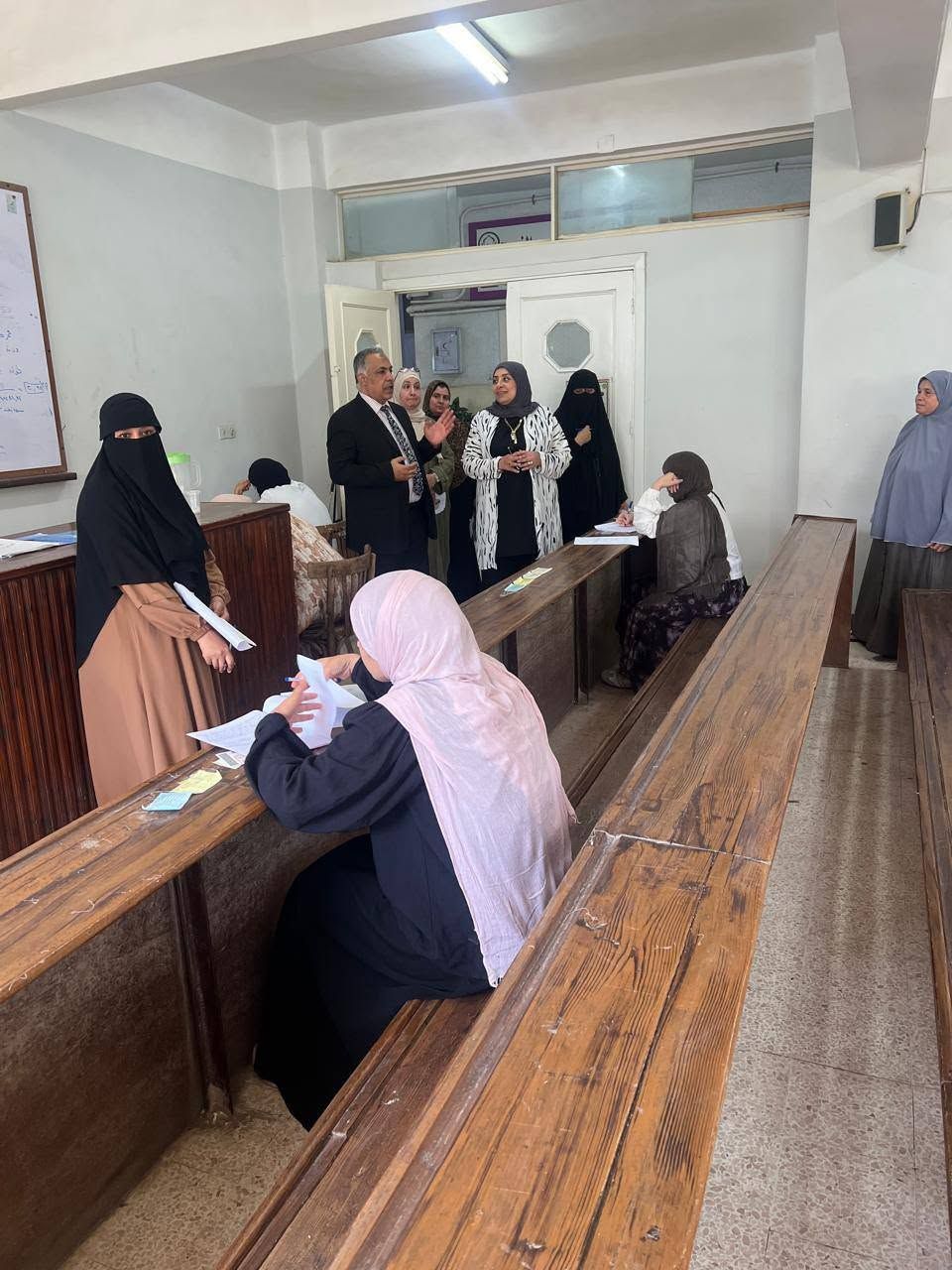 جانب من جولة نائب رئيس جامعة الأزهر 