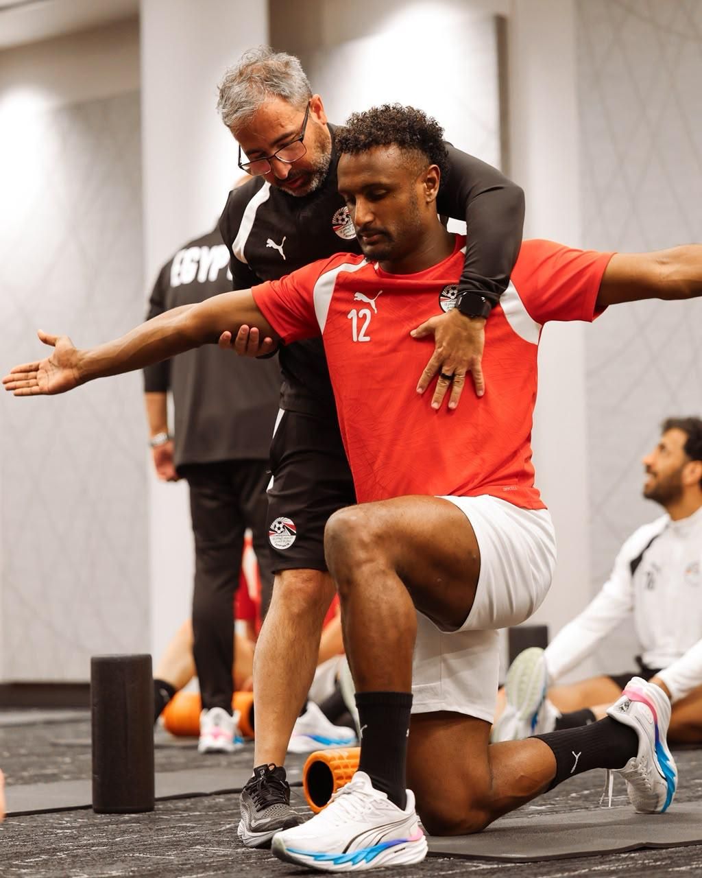 تدريبات استشفائية وبدنية للاعبي منتخب مصر (4)