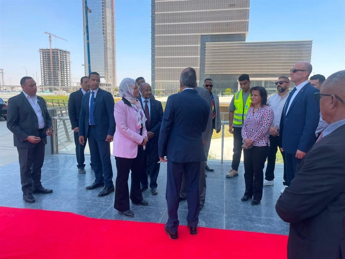 جولة رئيس إريتريا فى العاصمة الجديدة