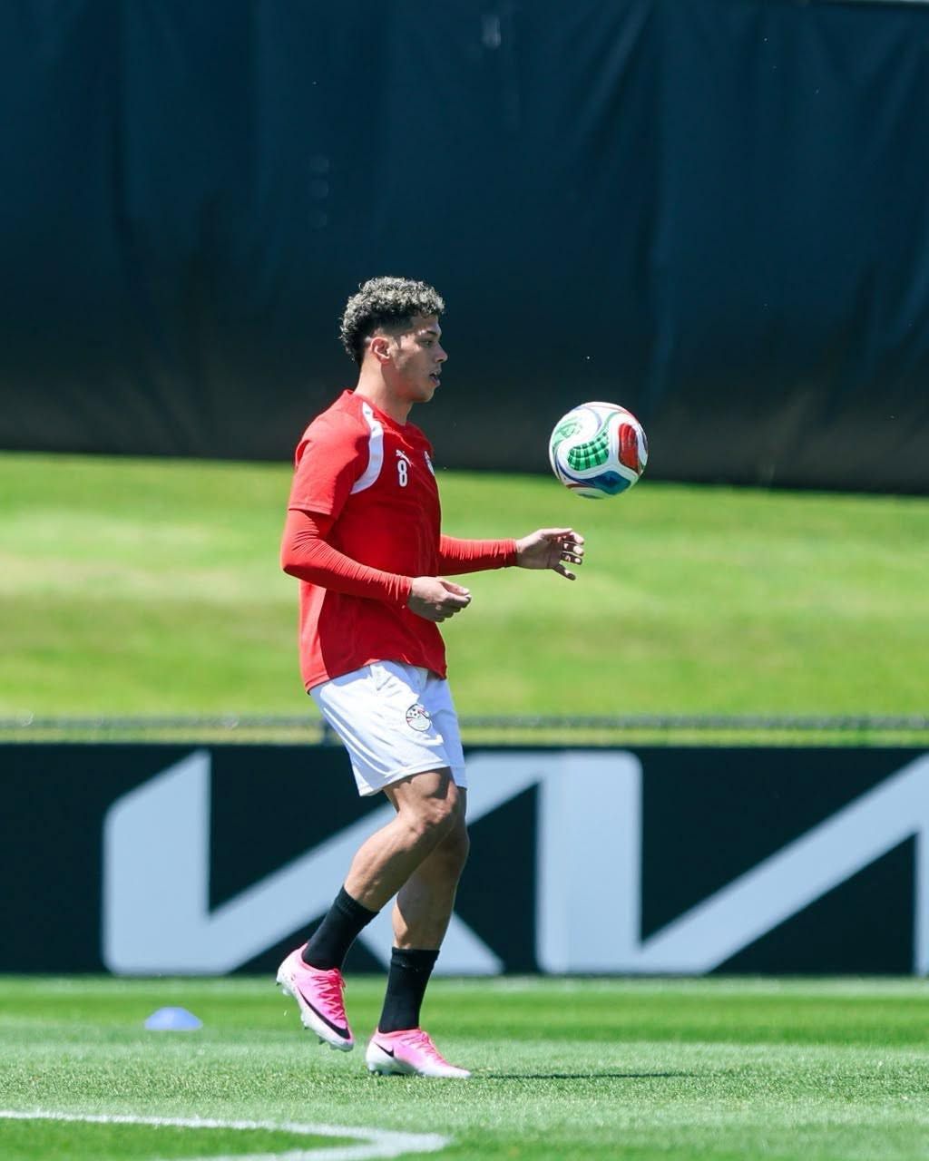 إمام عاشور لاعب منتخب مصر