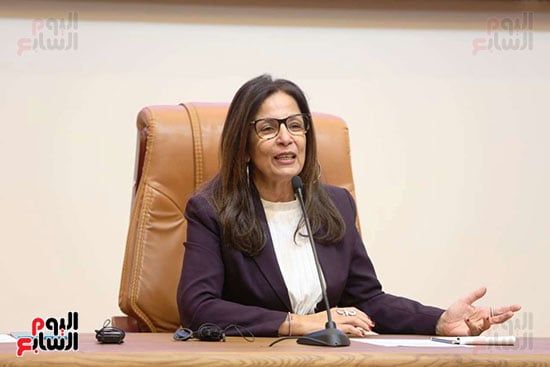 الدكتورة جيهان زكي وزيرة الثقافة (2)