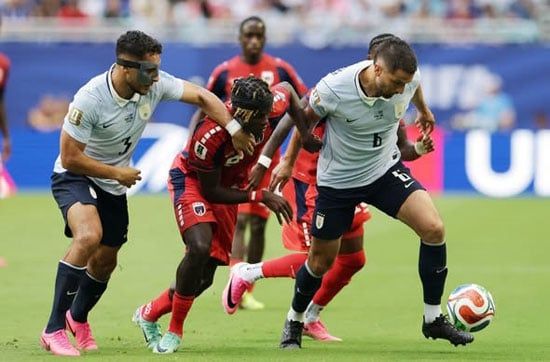 مباراة أوروجواي والرأس الأخضر