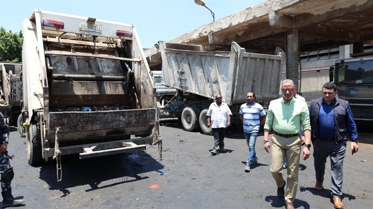 محافظ الجيزة يكلف بتكثيف النظافة بالمنشية والقومية العربية ويتفقد جراج هيئة النظافة ببين السرايات