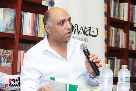 الشاعر والروائي والكاتب الصحفي وائل السمري (2)