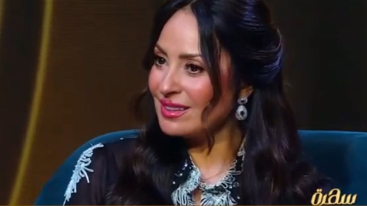 نرمين الفقي تتهم خادمتها بالاستيلاء على سلسلة فضية داخل منزلها بالشيخ زايد