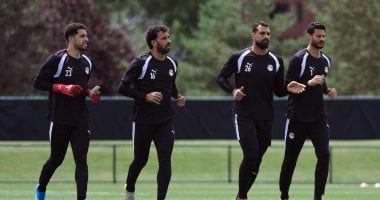 حماس وإثارة في مران حراس منتخب مصر قبل موقعة أستراليا.. فيديو