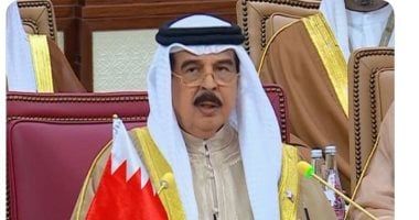 ملك البحرين يبحث مع قائد القيادة المركزية الأمريكية المستجدات الإقليمية والدولية