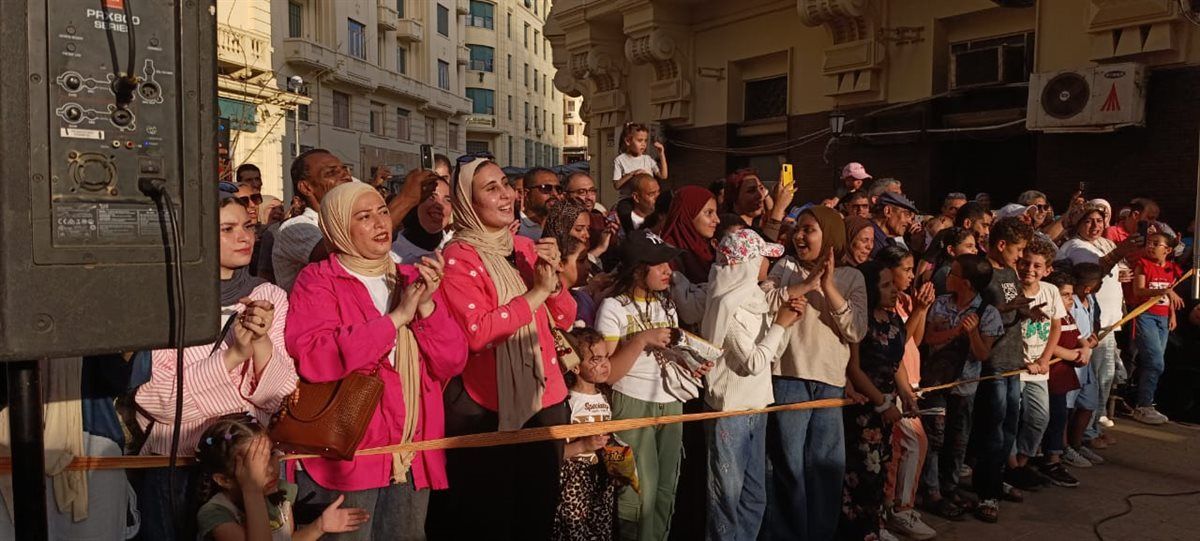 فرقة أبو قير للموسيقى العربية تحيي حفل ذكرى 30 يونيو ضمن مبادرة "شارع الفن" بالإسكندرية