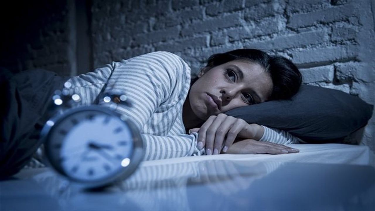 متى يتحول الأرق إلى مشكلة صحية؟ 3 علامات تحذيرية لا يجب تجاهلها