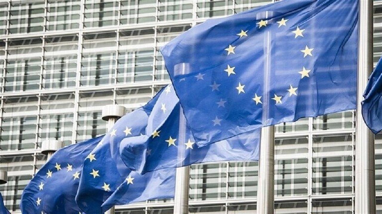 المفوضية الأوروبية تقترح 5 مشروعات دفاعية مشتركة لتعزيز القدرات العسكرية والصناعية