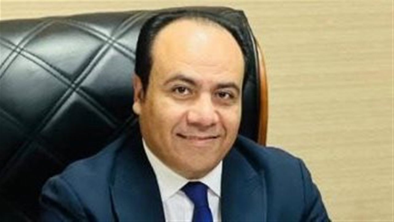 متابعة تشغيلية على مدار الساعة.. غرفة الطوارئ الرئيسية بالرعاية الصحية بالإسماعيلية تراجع جاهزية المستشفيات