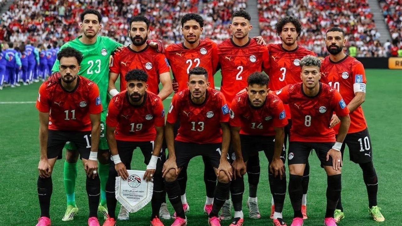 تأهل تاريخي لمنتخب مصر إلى دور الـ16 في كأس العالم وسط احتفالات جماهيرية وإشادات دولية