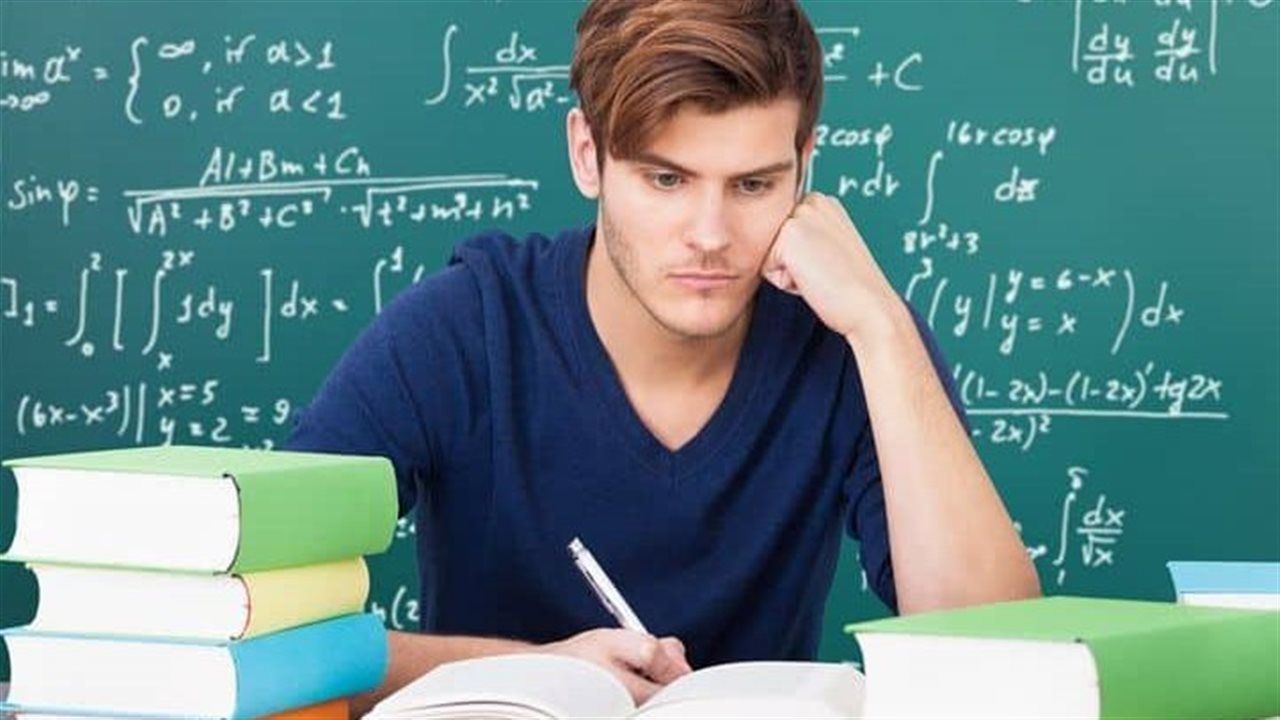 كيف يتجاوز طلاب الثانوية العامة ضغط الامتحانات؟ نصائح نفسية وتربوية مهمة ( خاص)