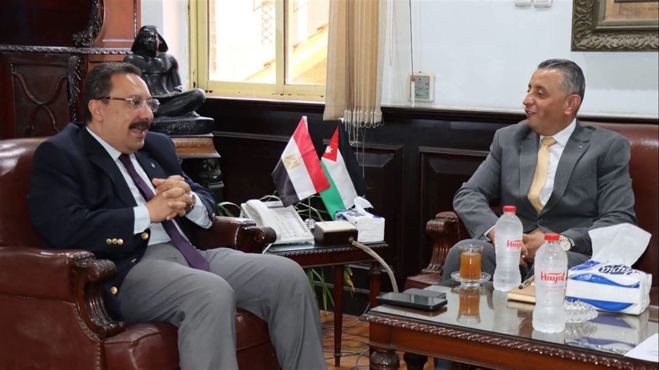 رئيس جامعة الإسكندرية يستقبل الملحق الثقافي الأردني لبحث تعزيز التعاون ودعم الطلاب الوافدين