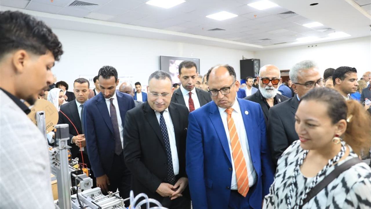 رئيس جامعة العاصمة: التحول الرقمي والابتكار أساس تطوير التعليم وإعداد خريجين لسوق العمل