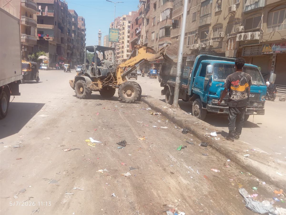 محافظ الجيزة يوحه بتكثيف ورديات العمل ومنع تراكم المخلفات بالوراق وإمبابة 