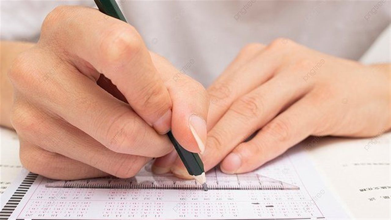 توزيع درجات امتحان اللغة الاجنبية الاولى للثانوية العامة 2026| احسب درجتك