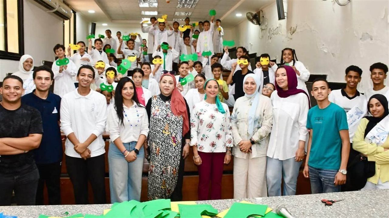 "تربية نوعية عين شمس" تستضيف طلاب جامعة الطفل