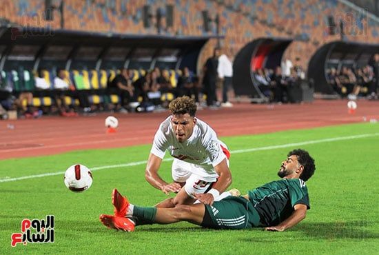 محمد السيد لاعب الزمالك فى أحد كرات مباراة الاتحاد السكندرى