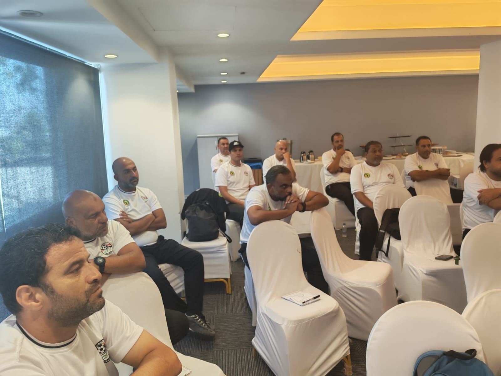 كمال عبد الواحد يحاضر مدربي الرخصة التدريبية A