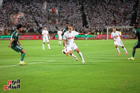 ناصر منسي فى أحد هجمات الزمالك