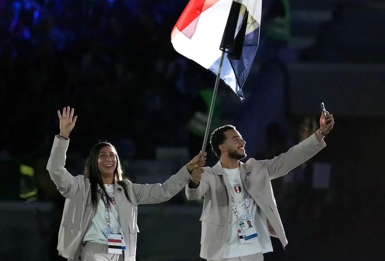 محمد السيد وفريدة عثمان (1) محمد السيد وفريدة عثمان (1)