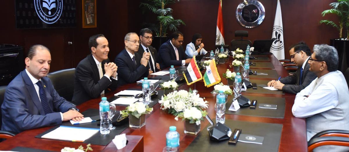الرئيس التنفيذي لهيئة الاستثمار يبحث مع سفير الهند بالقاهرة تعزيز الاستثمارات الهندية