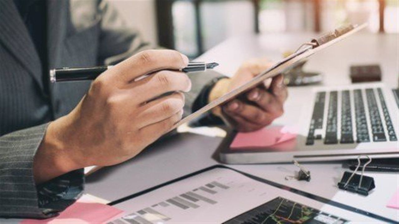 إجبار الموظف على الاستقالة.. هل تعتبر الاستقالة صحيحة قانونًا؟