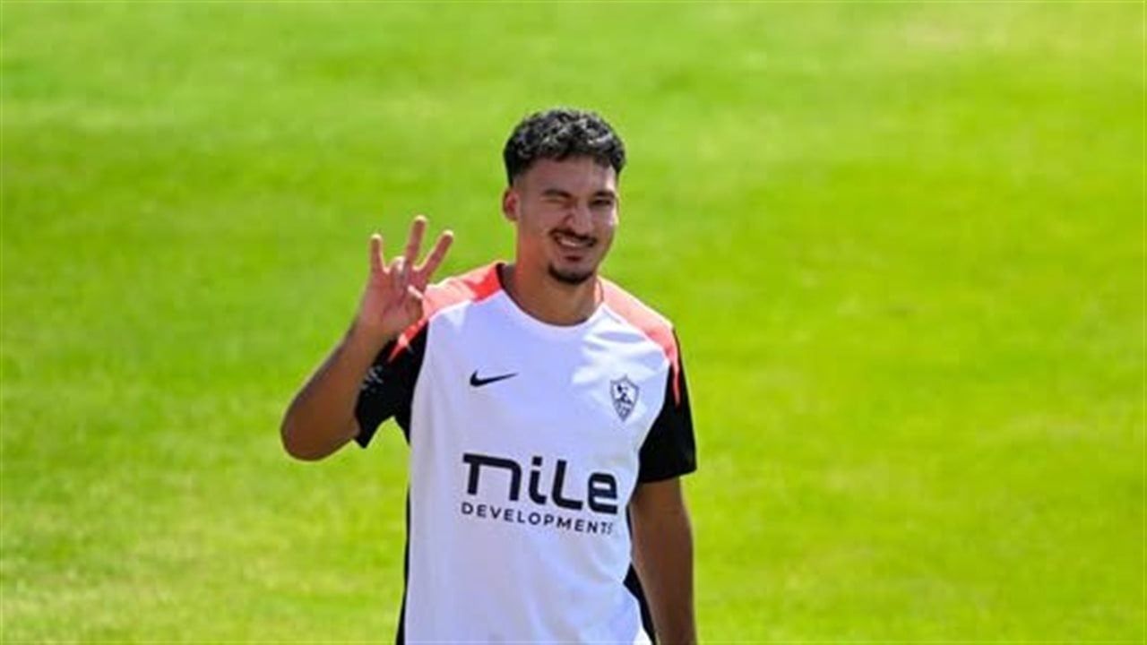 أحمد شريف يشعر بعدم الارتياح في الزمالك.. ويطلب فرصة أكبر في مركزه الأساسي