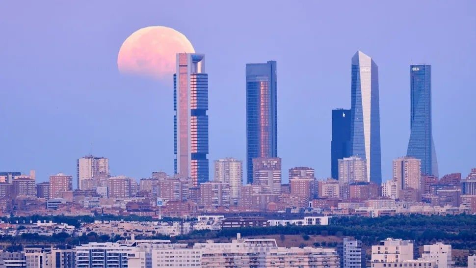 خسوف القمر 8 خسوف القمر 8